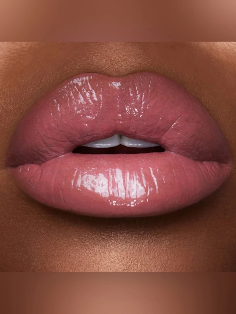 CHARLOTTE TILBURY Rose To Fame Kissing Lipstick